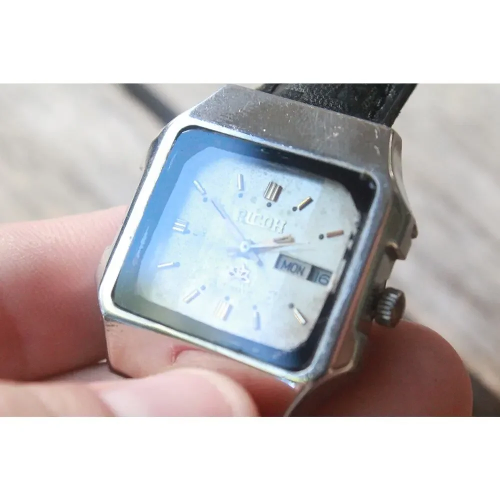 Vintage 1971 Ricoh Square Automatic Mens Silver Watch W/daydate & Gold accents